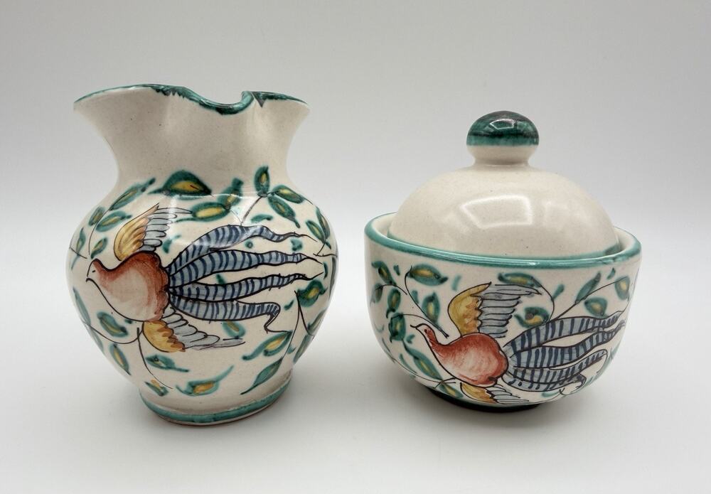 Italian Pottery Creamer & Lidded Sugar Bowl Hand Painted Bird Deruta Style Italy
